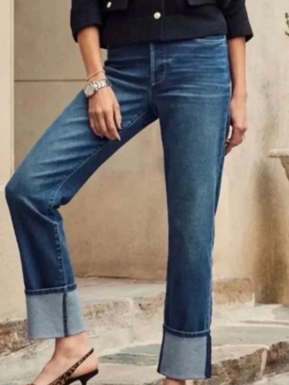 Evereve Straight Leg Jeans with Cuff / 32